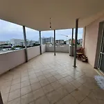Arlis House * Golem (Tirana)