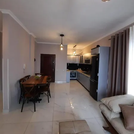 Arlis House Apartament Golem (Tirana)