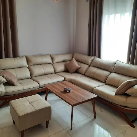 Arlis House Daire Golem (Tirana)