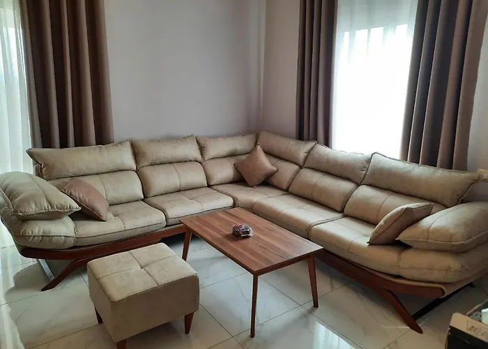 Arlis House Appartamento Golem (Tirana)