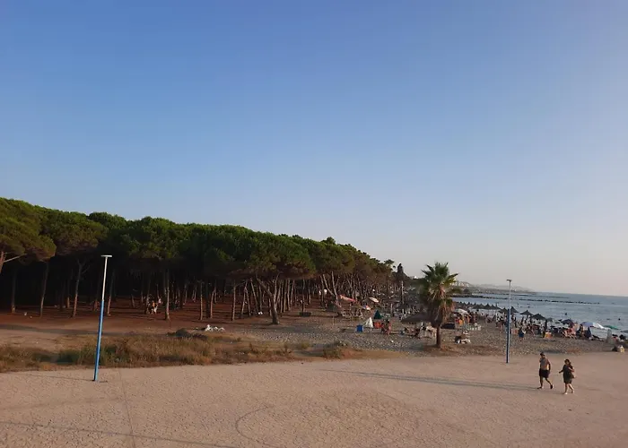 Arlis House Appartamento Golem (Tirana)